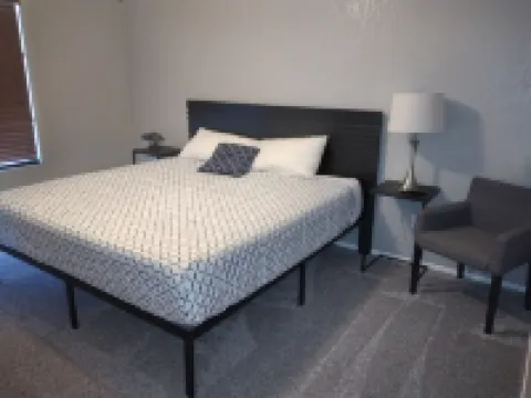 Spacious Home With Mountain Views