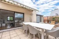 East Paris rooftop apartment