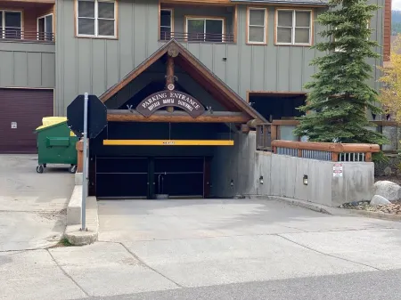 River Run Centerpoint-Cozy Modern Condo•Steps to Gondola•Ski School•Restaurants