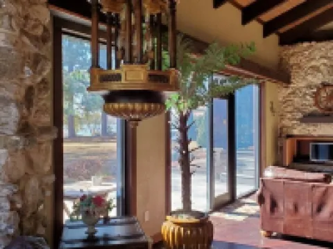 7 Br Lake Barkley Estate - Perfect for Family Gatherings, Reunions & Retreats Hotels in Trigg County