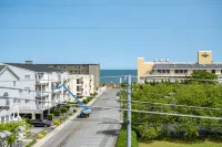 Perfectly located OCMD family vacation rental 2BR, 2BA, Pool/ Hot tub.