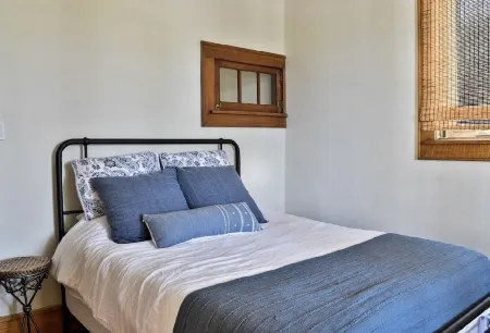 2 Minute walk to all the attractions