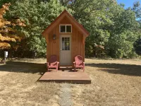 Private Cabin 5 Star Clean! by Patoka Lake! Boat Parking! Queen Bed & Full Bath