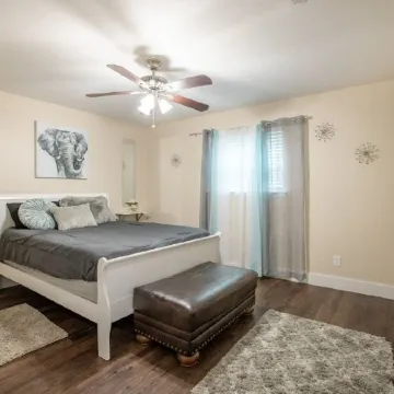 Lovely 2 bedroom in Midlothian, 3 minutes from downtown.