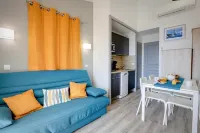 Appart Grimaud sea view (Les Restanques du Golfe de St Tropez) Hotels in Grimaud