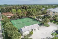 Across the street from Cape Haze Marina-Less than 10 min to World Class beaches!