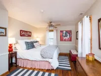 CHARMING Saluda on My Mind – 2min Walk to Downtown Hotels in Saluda