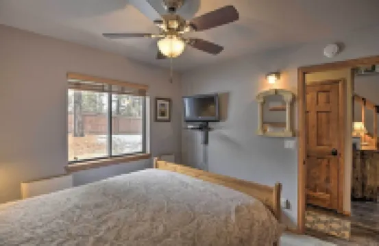 Nicely Renovated Two Bedroom Two Bath Condo with Lake and Mountain Views!