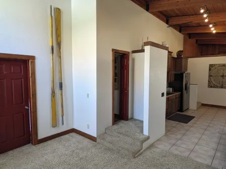 Annie Oakley's Outpost - Large 1-Bedroom in the Heart of Challis