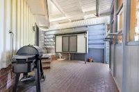 Loft View 53 :: Central Style