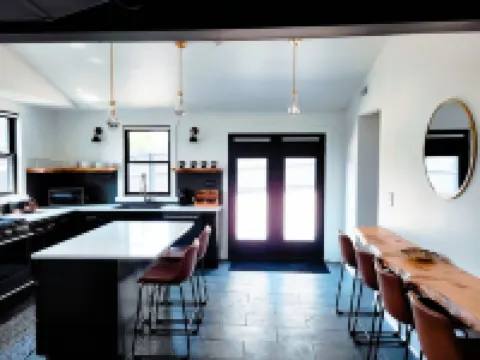 Completely remodled Victorian era home downtown Lynchburg VA