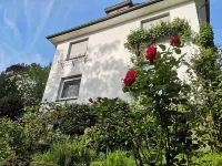 Moderne Ferienwohnung mit Eigener Terrasse