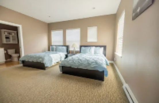 Comfort and Convenience in Downtown Sitka - Suite B