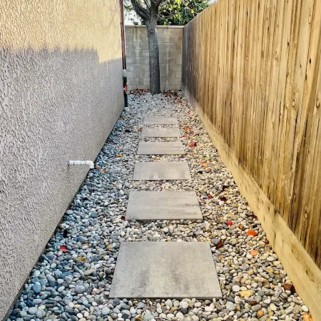 Family Fun-Filled Oasis: Mini Golf, Arcade, King Bed, Great Location and More!