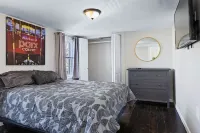 Family/Travelers! Near Philadelphia, Sesame Place, Six Flags, Parx, NJ & NY!!!!! Hotels near ACME Markets