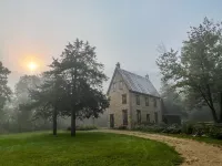 Brisbane House: Restored Historic Stone House in the Country