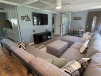 Peaceful lake retreat Hotels in Branch County
