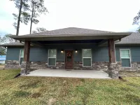 Beautiful lake home just minutes from Sam Rayburn, in Rayburn Country!