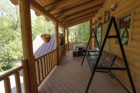 Cozy Log Cabin in Sundance Resort Neighborhood That Sleeps 20+ Отели в г. Sundance