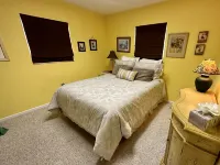 Heated salt water pool, close to beaches, includes free pass to Honeymoon beach