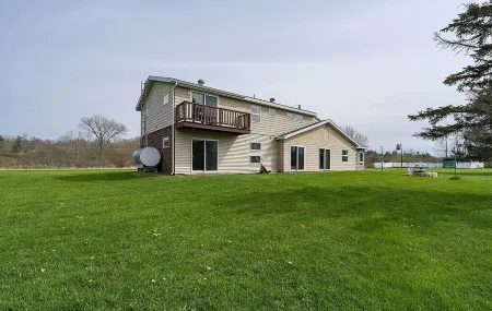 Dog-Friendly large rural Estate just outside Alex Bay with hot tub and pool!