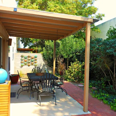 Amazing Location steps from Historic Old Town, Museums and Restaurants
