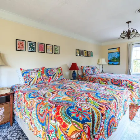 Big Sunny Family House