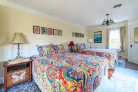 Big Sunny Family House Hotels in Front Royal