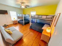 Crystal Beach 3Br Retreat with Hot Tub, Fire Pit and Beach Access