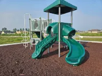 Fam-tastic Roomy Getaway Near Prospect Meadows Hotels in Marion