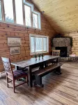 Cozy U.P. North Log Cabin: Off Trail 419, Mins to Pictured Rocks!