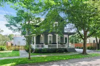 Luxury 2Bed 2Bath Apartment in Heart of Historic Pittsford Village