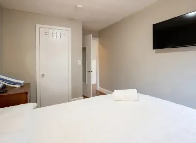 Condo in downtown Grand Haven 2