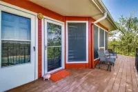 Spacious Condo located in Tanglewood Resort area at Lake Texoma Top Fishing