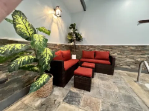 Everything You Need - Swim, Relax, Play Outside! 倫敦德里酒店