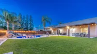 Beautiful Home with Pool & Hot Tub close to National Parks