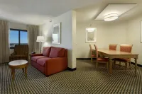 Hilton Chicago/Oak Brook Suites - Balcony