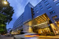 Bristol Berlin, Vignette Collection by IHG - Pool