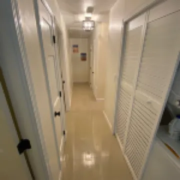 3 Bedroom 1.5 Bath home minutes from Boston!! Beautifully decorated and cozy.