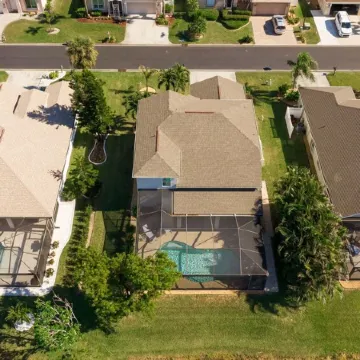 Waterview! 5 Bedrooms! 10 minutes to Fort Myers Beach!