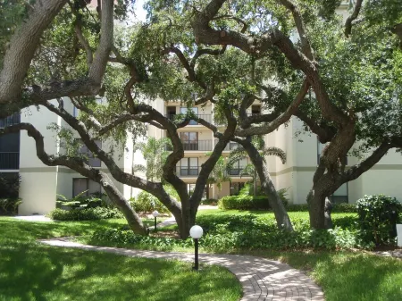 Siesta Key 2 Bedroom Condo Отели рядом с достопримечательностью «Лоренс Чип Бич»