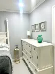 Adorable 1 bedroom studio in perfect location 메리 브랜던 공원 주변 호텔