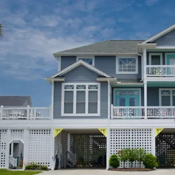 Beautiful Edisto 2nd Row Home with Ocean Views