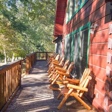 Toccoa River Frontage With Year-Round Mountain Views
