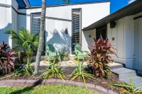 Longboat Key , Beach , Pool , Dock , Canal , Boat Access. Kayak rentals, Fishing