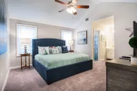 We Love Pets! 6ft Fenced in Backyard and Pet Amenities.