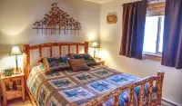 The Alice Cabin in Winterland! - Chalets