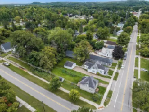 Book Now So You Don't Miss Boyne City This Summer! Hotels in Boyne City