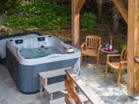 Chalet with whirlpool bath, exceptional panorama and sunshine.