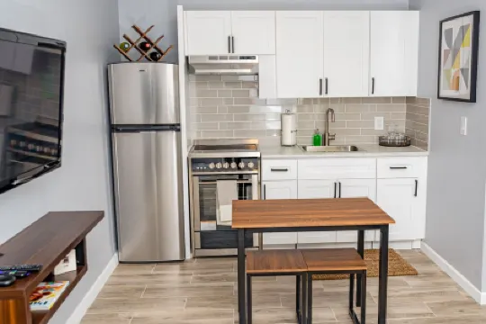 Private Studio Near Hard Rock Stadium